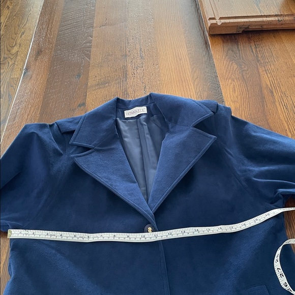 Vintage Mario Bragrotte Women's Ultrasuede Coat - Picture 9 of 11